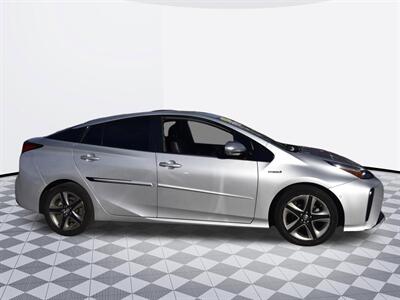 2019 Toyota Prius Limited   - Photo 2 - Midway City, CA 92655