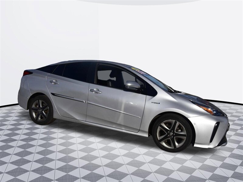2019 Toyota Prius Limited   - Photo 3 - Midway City, CA 92655