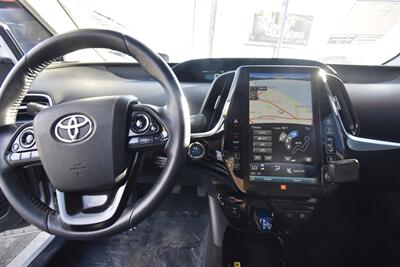 2019 Toyota Prius Limited   - Photo 9 - Midway City, CA 92655