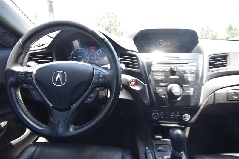 2018 Acura ILX Special Edition   - Photo 7 - Midway City, CA 92655