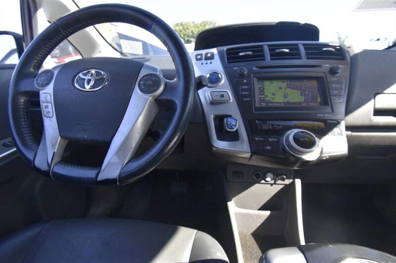 2013 Toyota Prius v Five - Photo 8 - Midway City, CA 92655