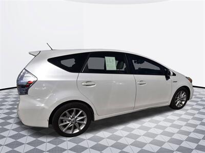2013 Toyota Prius v Five - Photo 5 - Midway City, CA 92655