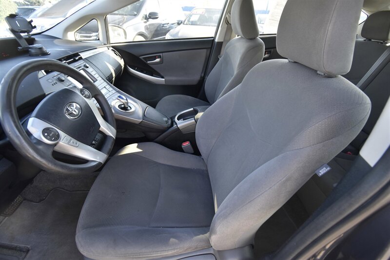 2014 Toyota Prius Plug-in Hybrid  