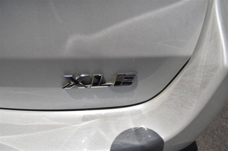 2019 Toyota Highlander Hybrid Hybrid XLE   - Photo 18 - Midway City, CA 92655