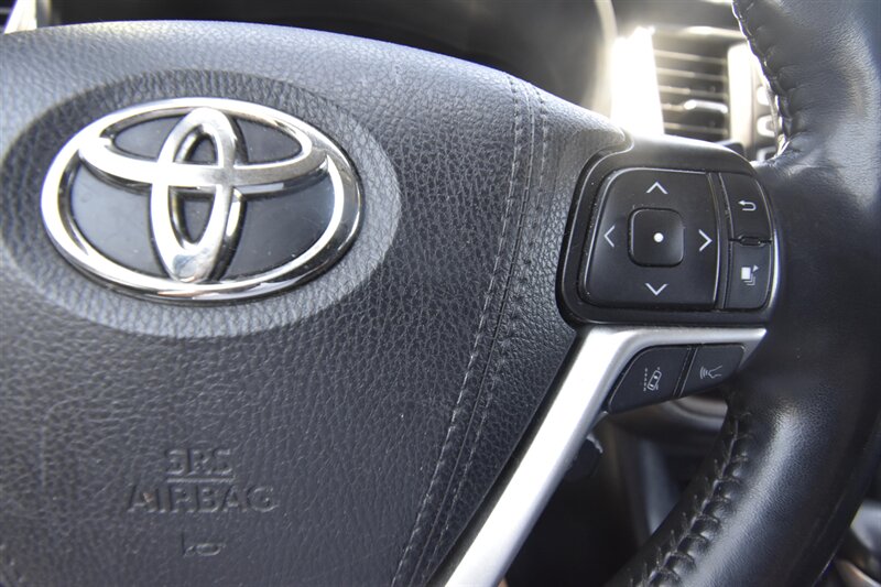 2019 Toyota Highlander Hybrid Hybrid XLE   - Photo 17 - Midway City, CA 92655