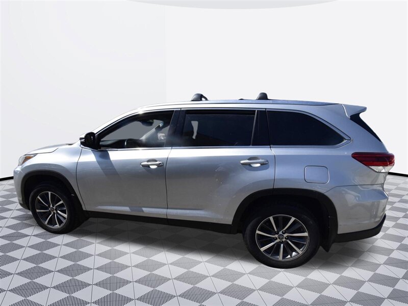 2019 Toyota Highlander Hybrid Hybrid XLE   - Photo 27 - Midway City, CA 92655