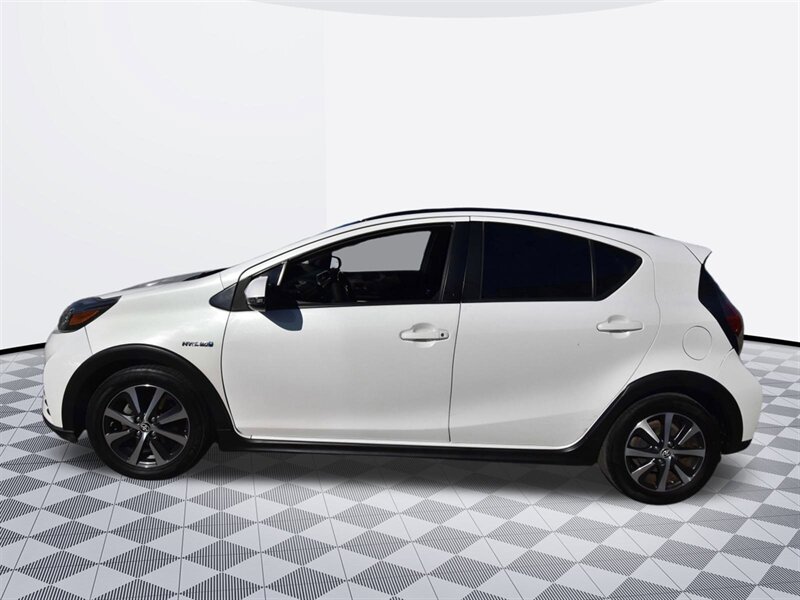 2018 Toyota Prius c  