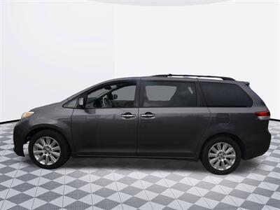 2012 Toyota Sienna Limited 7-Passenger - Photo 2 - Midway City, CA 92655