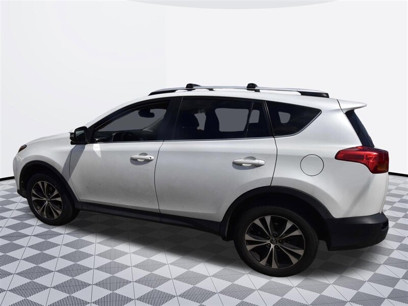 2015 Toyota RAV4 Limited   - Photo 6 - Midway City, CA 92655