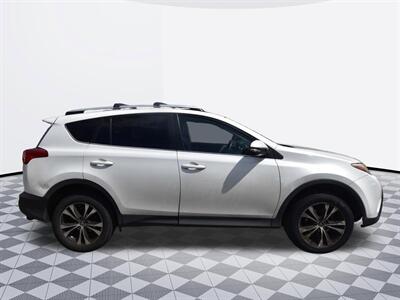 2015 Toyota RAV4 Limited - Photo 5 - Midway City, CA 92655