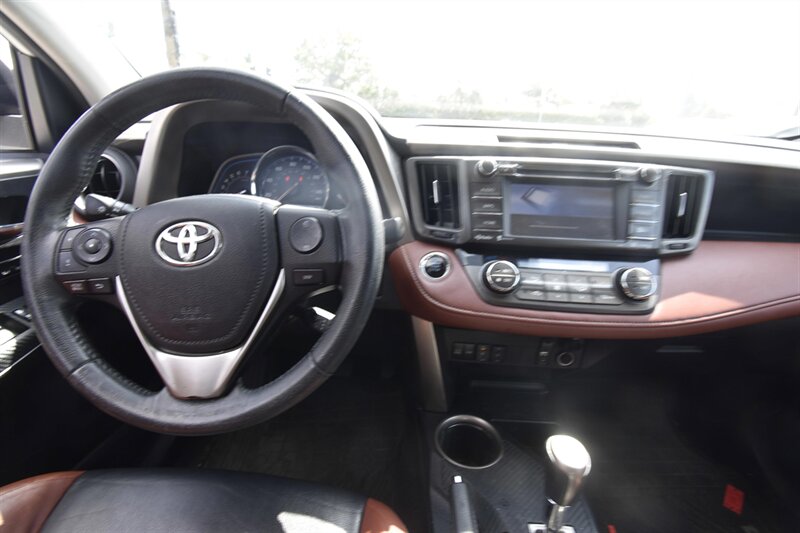 2015 Toyota RAV4 Limited - Photo 8 - Midway City, CA 92655