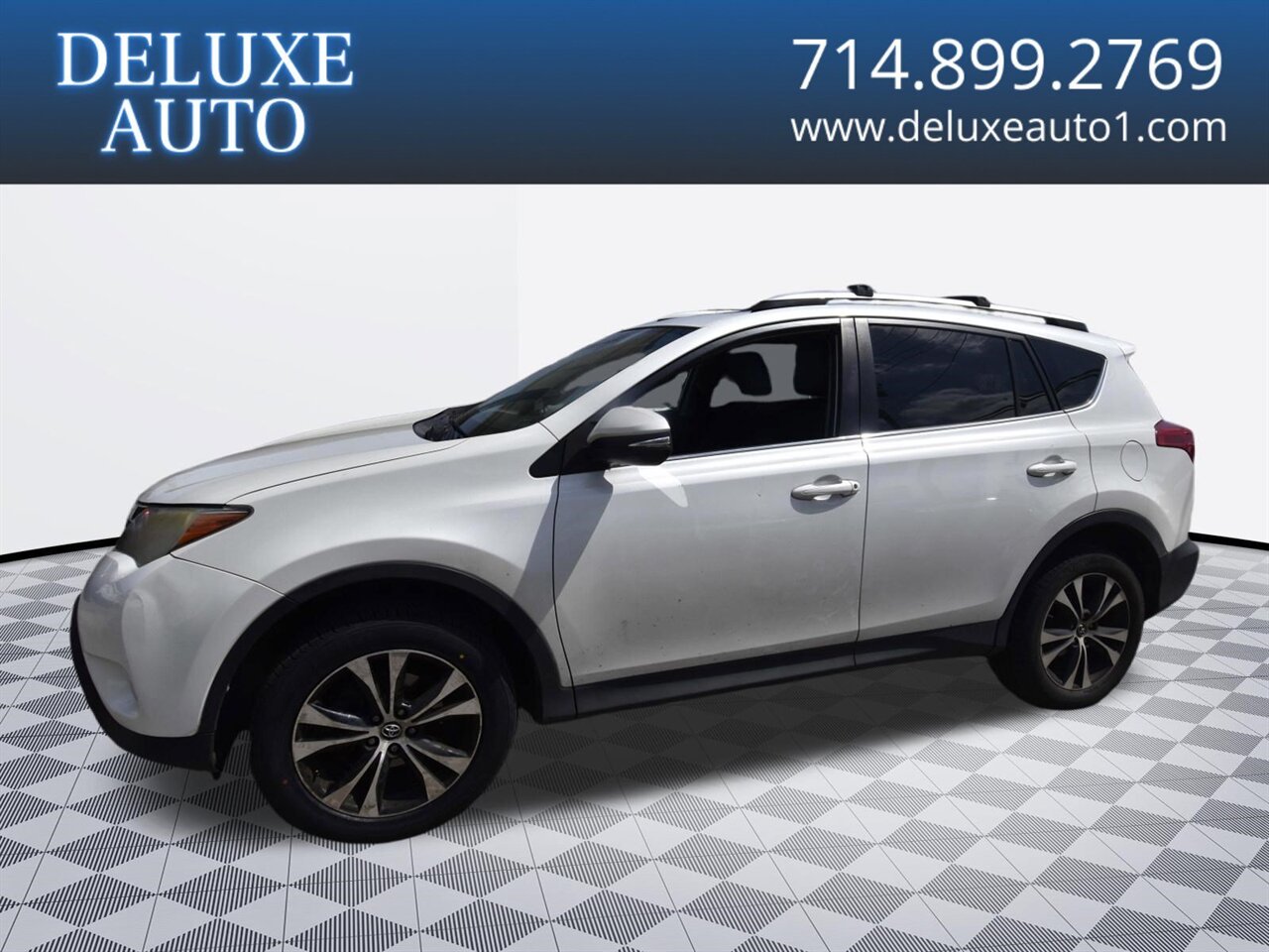 2015 Toyota RAV4 Limited   - Photo 1 - Midway City, CA 92655