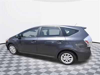2014 Toyota Prius v Three   - Photo 4 - Midway City, CA 92655