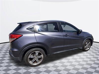 2017 Honda HR-V EX-L Navi   - Photo 7 - Midway City, CA 92655