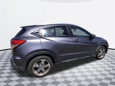 2017 Honda HR-V EX-L Navi   - Photo 7 - Midway City, CA 92655