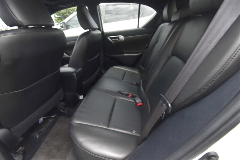 2012 Lexus CT 200h F SPORT*NAVIGATION   - Photo 8 - Midway City, CA 92655