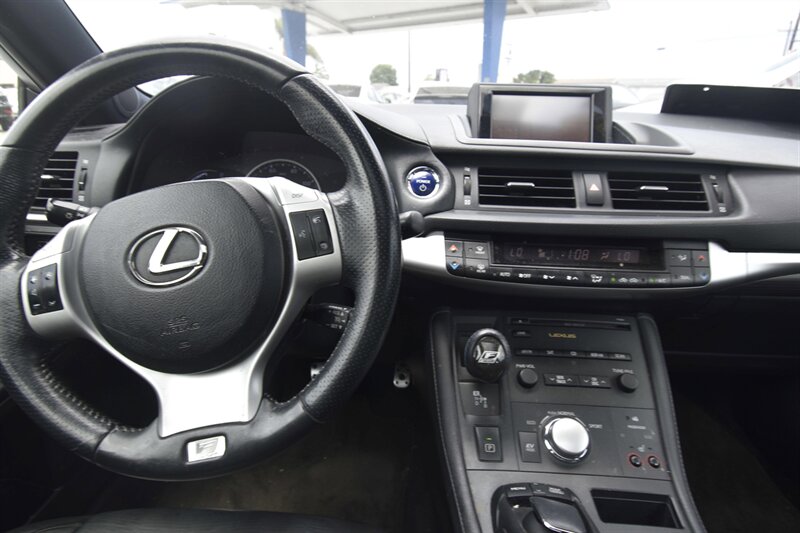 2012 Lexus CT 200h F SPORT*NAVIGATION   - Photo 6 - Midway City, CA 92655