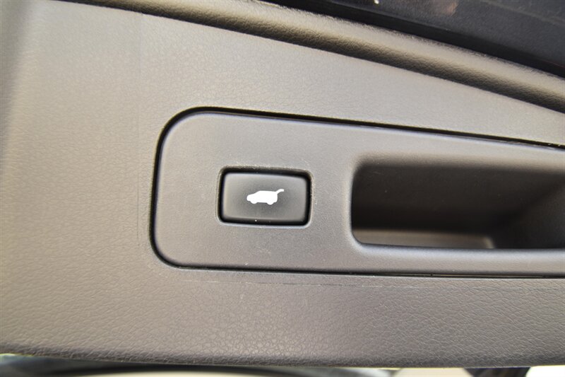 2020 Acura MDX w/Technology Pkg - Photo 23 - Midway City, CA 92655