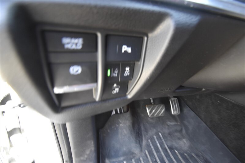 2019 Acura MDX w/Technology/A-Spec Pkg - Photo 18 - Midway City, CA 92655