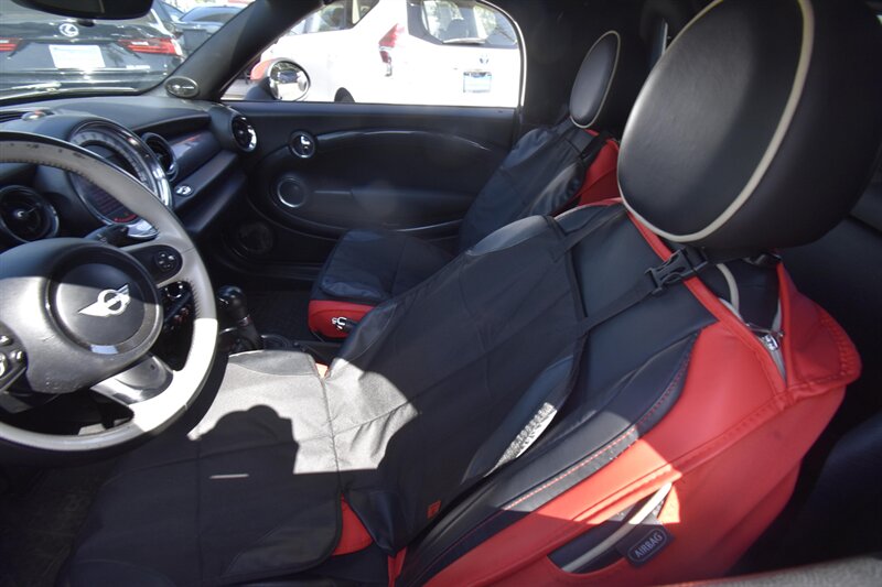 2013 MINI Roadster S - Photo 9 - Midway City, CA 92655