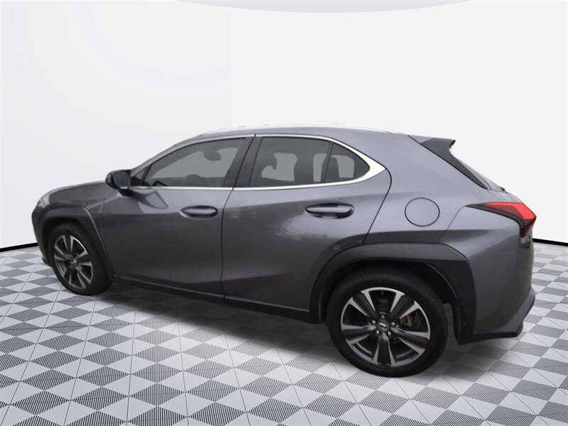 2019 Lexus UX 200 Luxury   - Photo 3 - Midway City, CA 92655