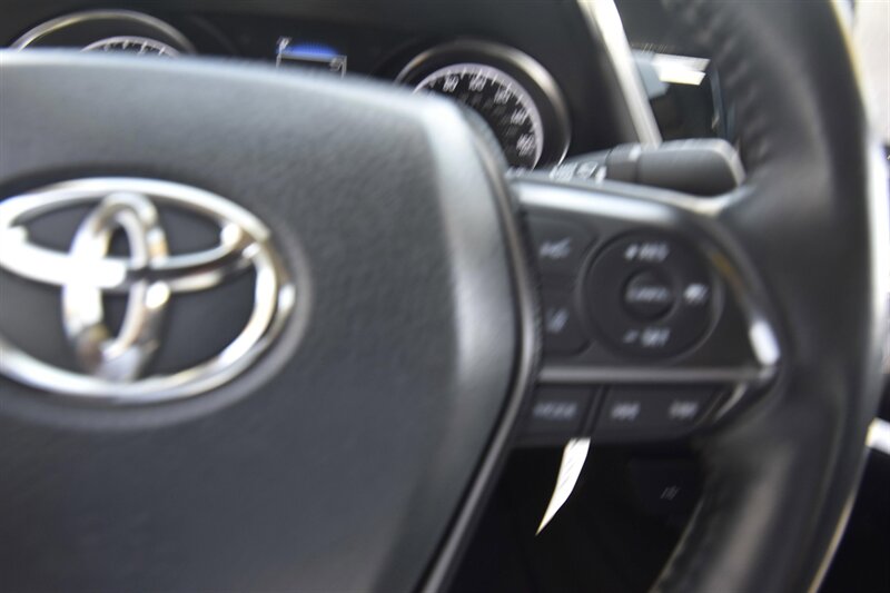2024 Toyota Camry SE   - Photo 13 - Midway City, CA 92655