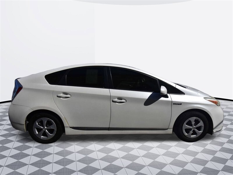 2013 Toyota Prius PANOROMA ROOF   - Photo 5 - Midway City, CA 92655