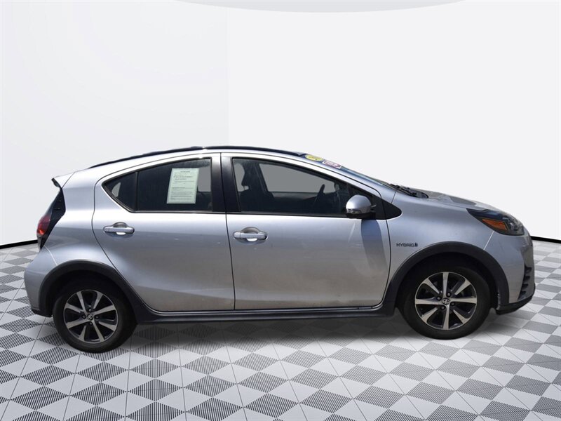 2018 Toyota Prius c Four   - Photo 3 - Midway City, CA 92655