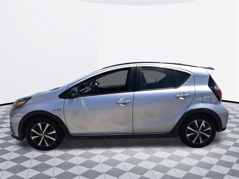 2018 Toyota Prius c Four   - Photo 6 - Midway City, CA 92655