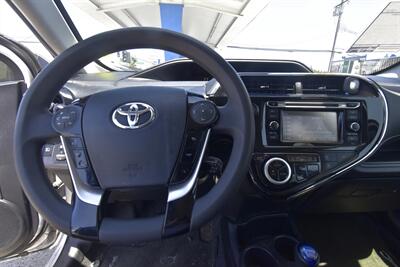 2018 Toyota Prius c Four   - Photo 7 - Midway City, CA 92655