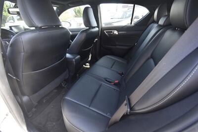 2015 Lexus CT 200h Hybrid   - Photo 9 - Midway City, CA 92655