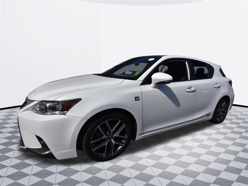 2015 Lexus CT 200h Hybrid   - Photo 4 - Midway City, CA 92655