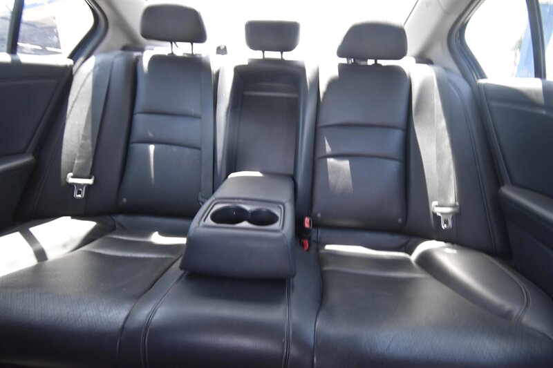 2016 Honda Accord Touring   - Photo 10 - Midway City, CA 92655