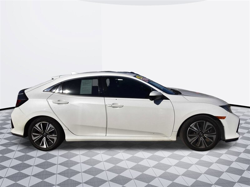 2017 Honda Civic EX-L Navi - Photo 5 - Midway City, CA 92655