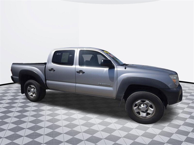 2015 Toyota Tacoma PreRunner - Photo 2 - Midway City, CA 92655