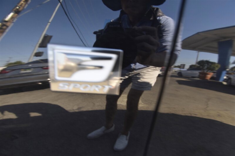 2016 Lexus CT 200h Hybrid   - Photo 12 - Midway City, CA 92655