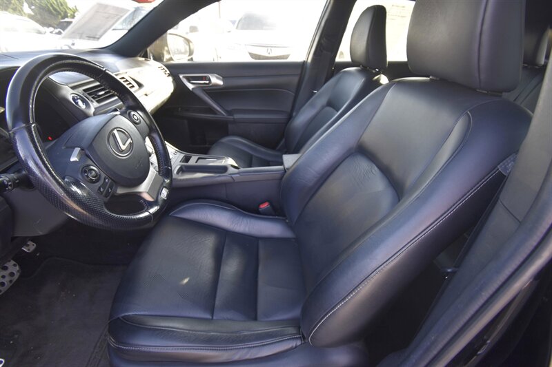 2016 Lexus CT 200h Hybrid   - Photo 2 - Midway City, CA 92655