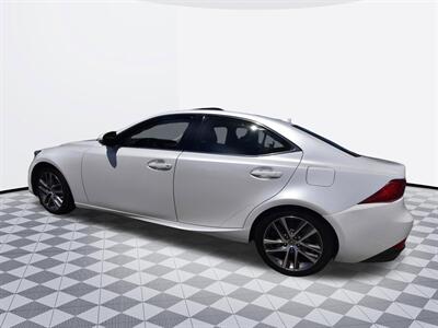 2019 Lexus IS 300   - Photo 6 - Midway City, CA 92655