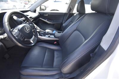 2019 Lexus IS 300   - Photo 9 - Midway City, CA 92655