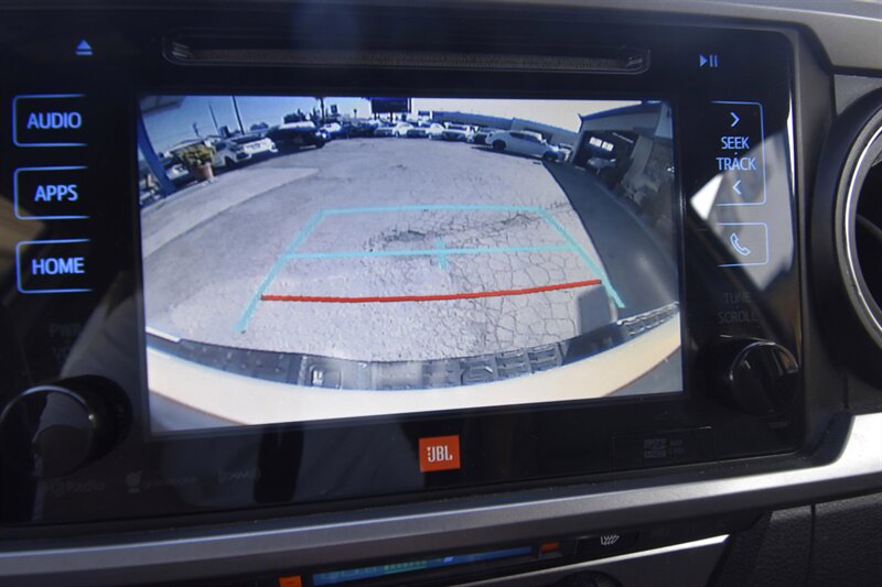 2016 Toyota Tacoma Limited   - Photo 12 - Midway City, CA 92655