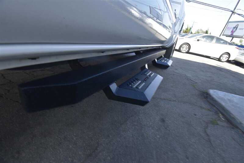 2016 Toyota Tacoma Limited   - Photo 25 - Midway City, CA 92655