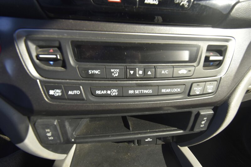 2018 Honda Pilot EX-L - Photo 9 - Midway City, CA 92655