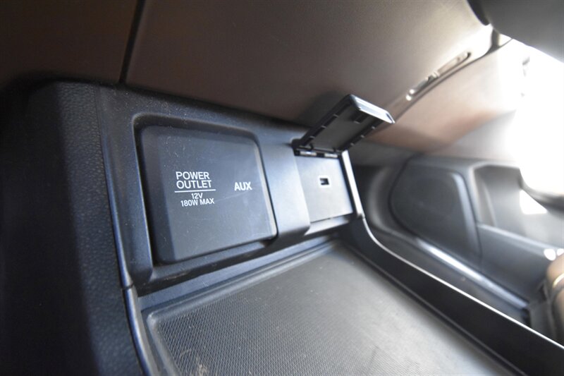 2020 Acura RDX w/Technology Pkg   - Photo 17 - Midway City, CA 92655