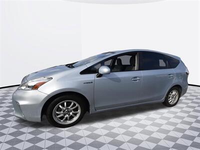 2012 Toyota Prius v Three   - Photo 5 - Midway City, CA 92655