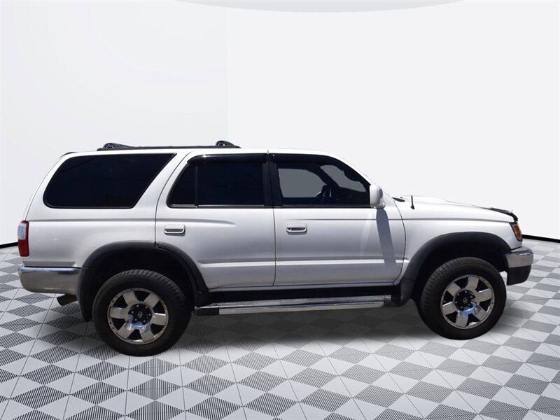 2002 Toyota 4Runner SR5   - Photo 5 - Midway City, CA 92655