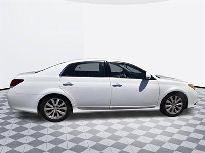 2011 Toyota Avalon Limited   - Photo 5 - Midway City, CA 92655