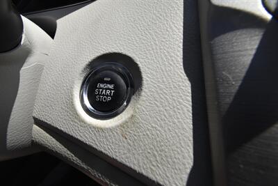 2011 Toyota Avalon Limited   - Photo 13 - Midway City, CA 92655