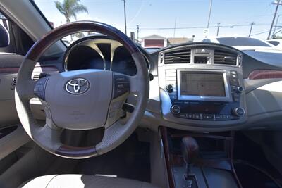2011 Toyota Avalon Limited   - Photo 7 - Midway City, CA 92655