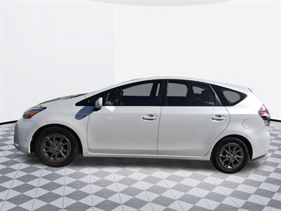 2017 Toyota Prius V Five   - Photo 6 - Midway City, CA 92655