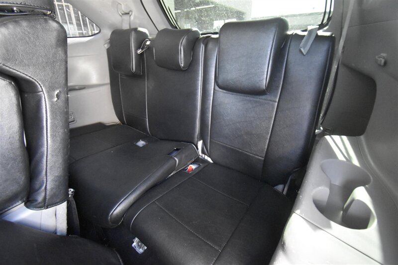 2019 Toyota Highlander LE - Photo 10 - Midway City, CA 92655